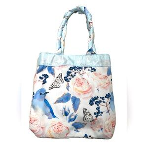 La-La Lana Bluebird tote bag. Handmade, lightweight, chic style and functional.